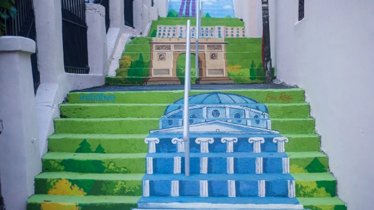 Singura strada cu trepte din Capitala a fost pictata (Foto)