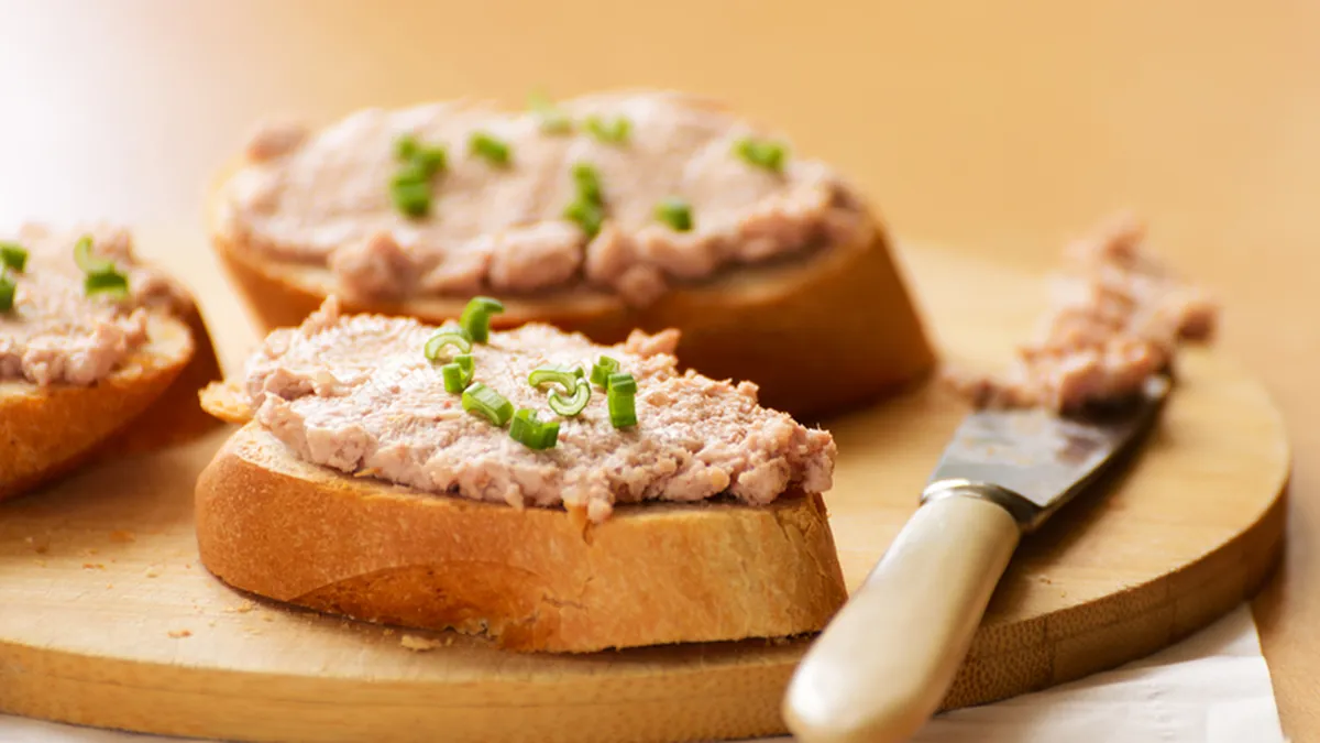 Stii ce mananci? Cum ne induc in eroare etichetele de pe unele pate-uri