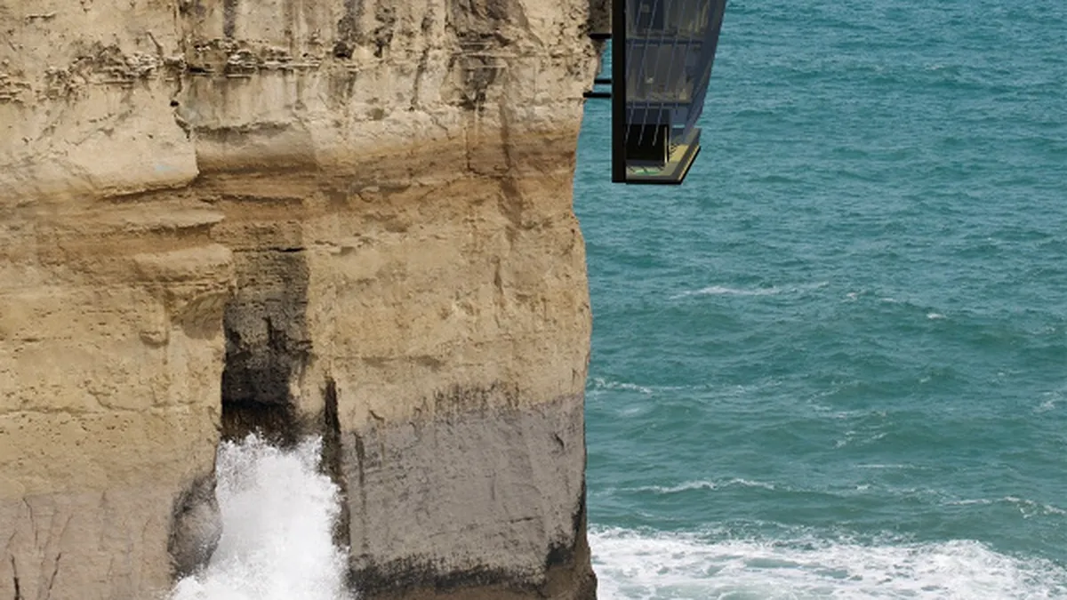 Cea mai ciudata casa din lume? Cum arata locuinta care atarna de stanca