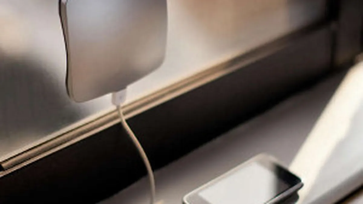 Iti incarci corect telefonul? Cum iti distrugi bateria fara sa stii