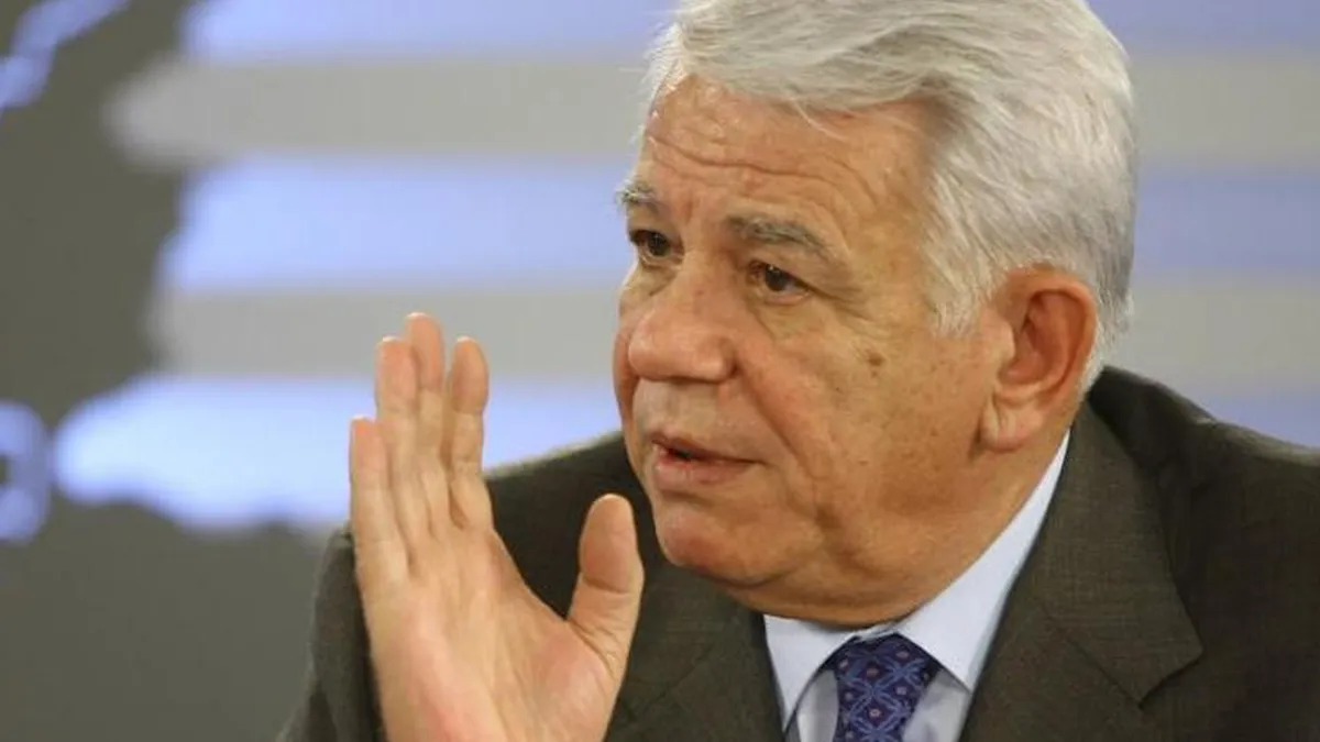 Teodor Melescanu a demisionat de la sefia SIE pentru a candida la Presedintie