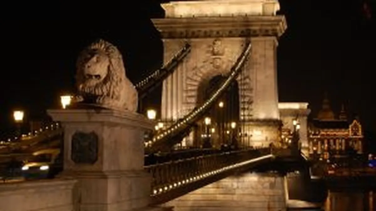 Poduri, vin si trufe: 3 escapade de toamna aproape de Romania