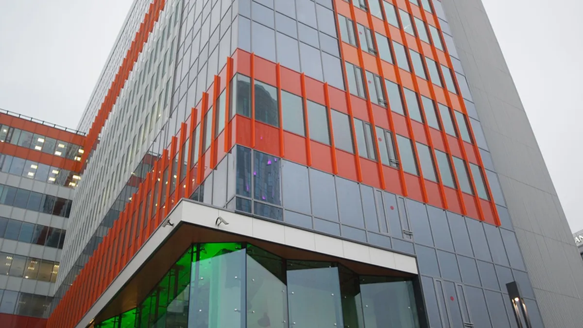 Suedezii de la Skanska au inaugurat prima cladire din Green Court, noua casa a Orange