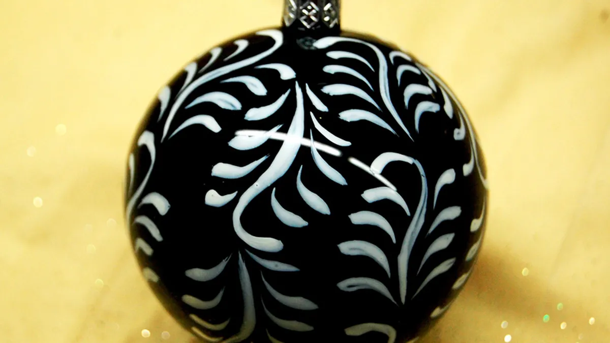 Fabrica din Cluj unde se pregateste Craciunul: Globuri cu modele 3D, exportate in Europa si SUA