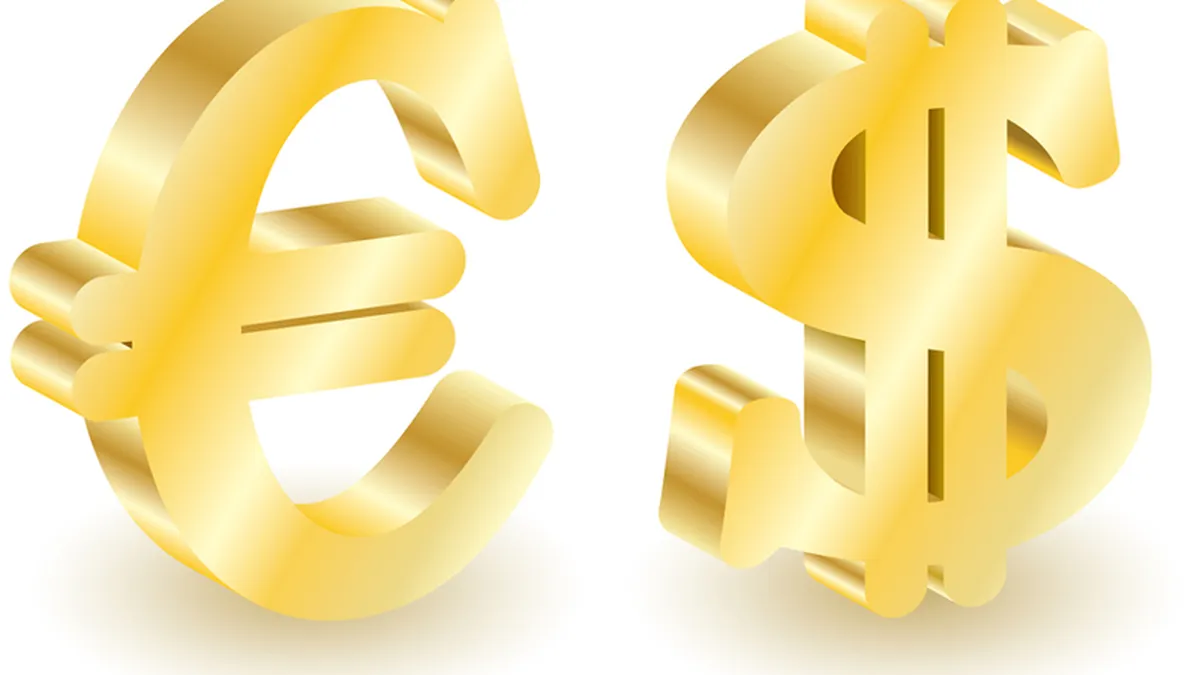 Euro a coborat la cel mai scazut nivel din ultimii noua ani fata de dolar