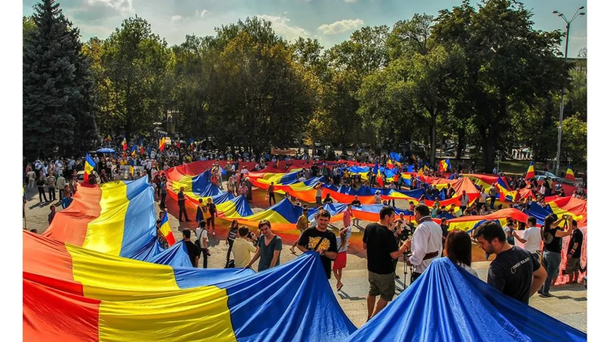 Modul original prin care tineri din Tiraspol militeaza pentru Unire de ziua lui Mihai Eminescu