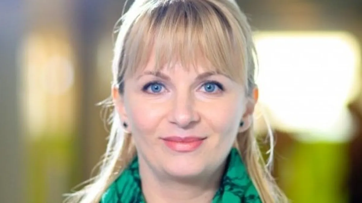 EY Romania recruteaza 95 de absolventi din toata tara