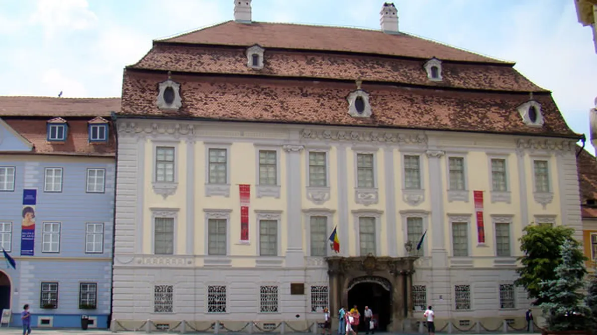 Palatul Brukenthal, la un pas de inchidere