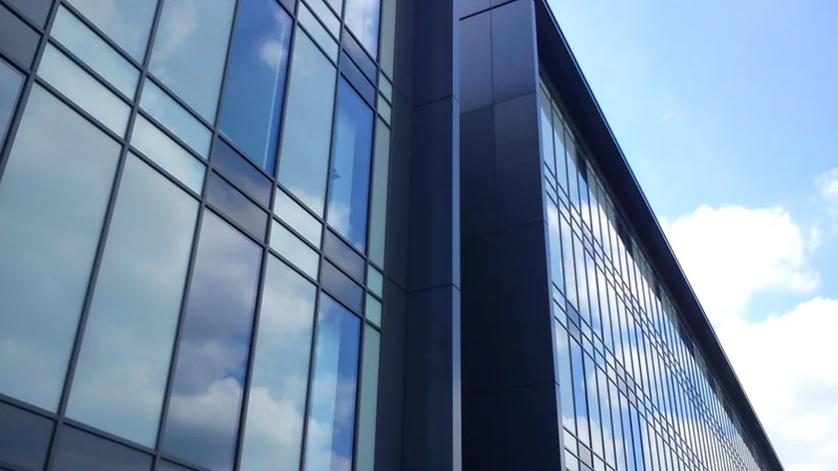 Ofensiva oraselor din tara pe piata birourilor: In 2014 s-au inchiriat cu 60% mai multe spatii