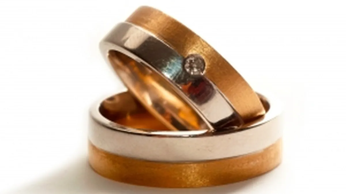 De ce nu cumparam bijuterii online