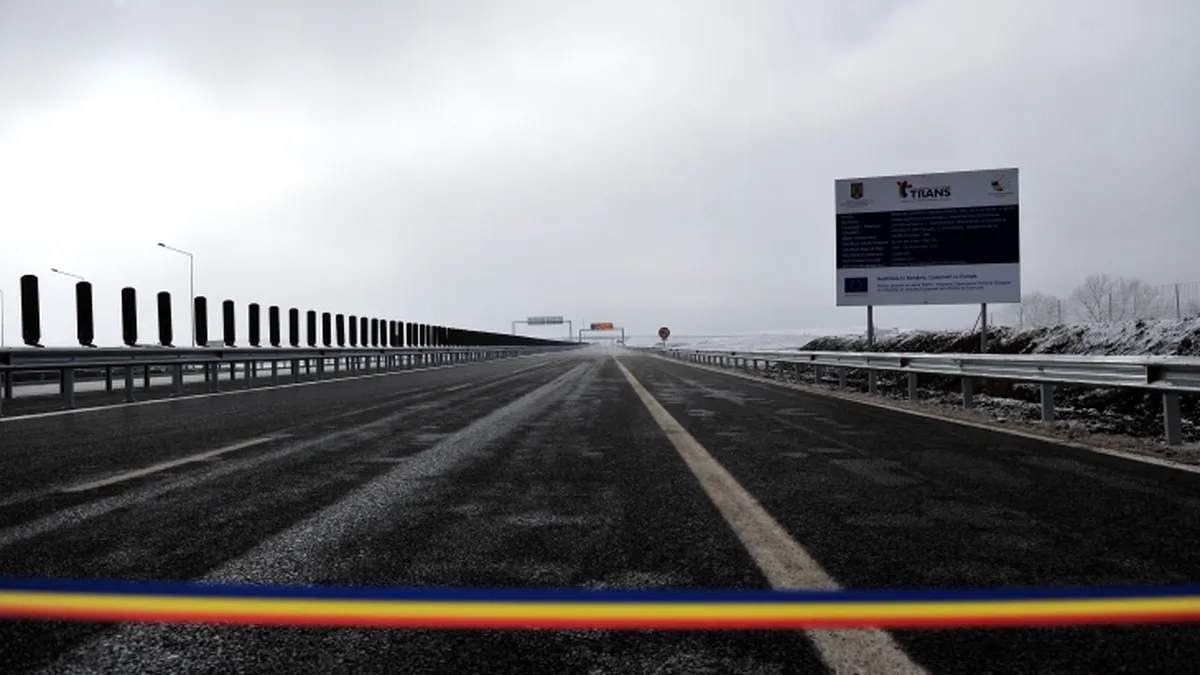 Autostrada finalizata in proportie de 90% care intra la apa