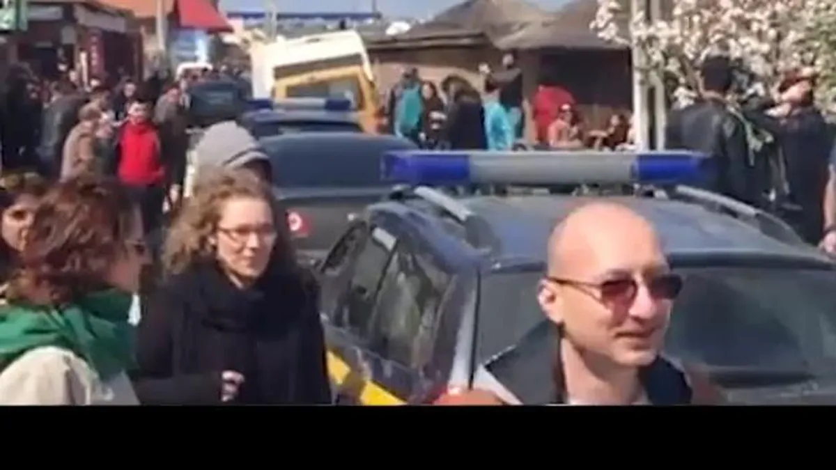 Inspectori ANAF, atacati cu pietre de vamaioti