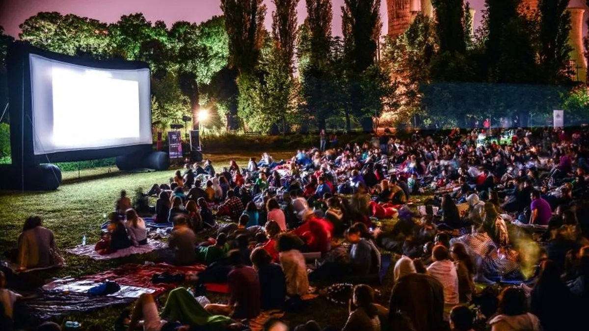 Maraton cinematografic: Cand si unde va avea loc vara aceasta Noaptea Lunga a Filmelor Scurte