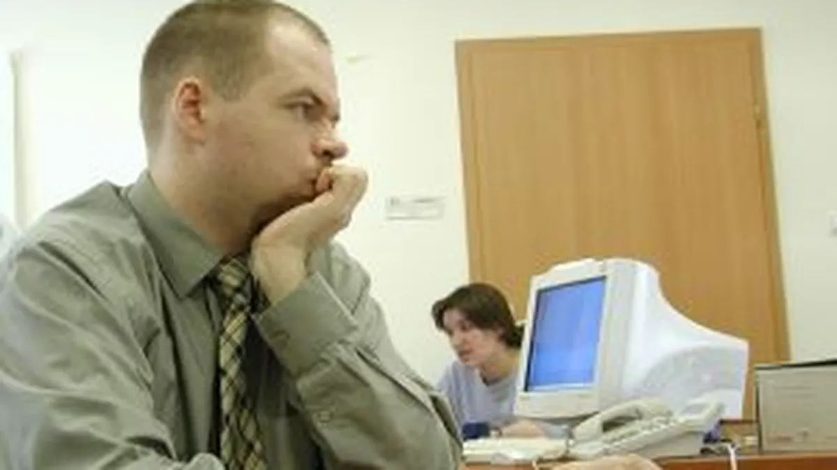 Romanii, printre cei mai nefericiti salariati din Europa