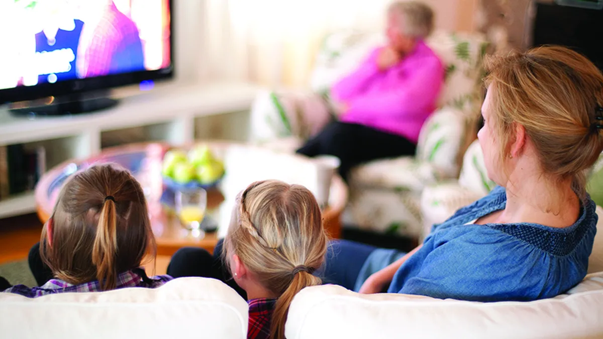 Studiu: 35% din tot conținutul TV și video este vizionat acum la cerere