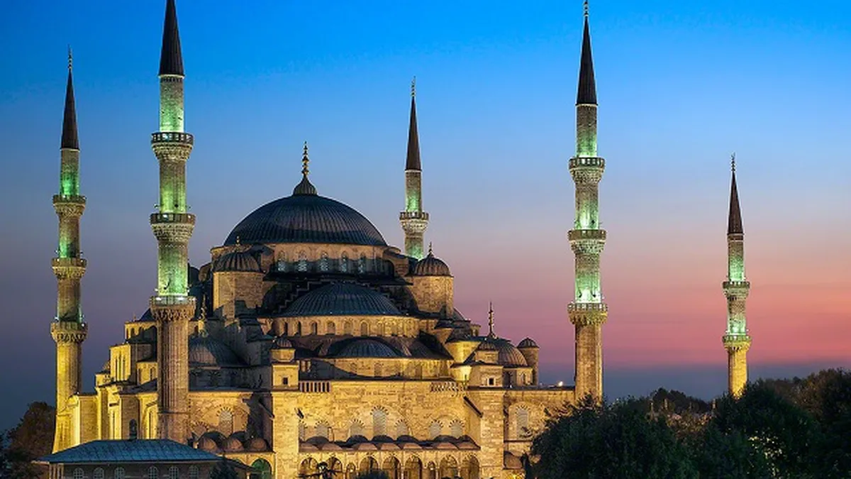 Paravion: Am primit în ultimele ore zeci de solicitări din partea turiștilor români care vor să se întoarcă din Istanbul