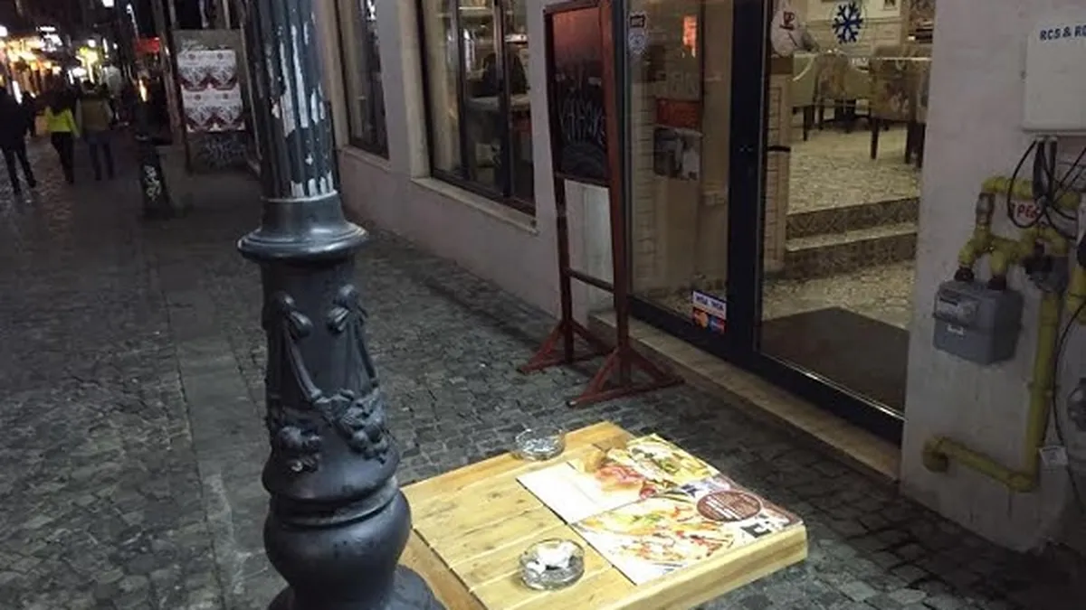 Cum arata Centrul Vechi in prima zi de la aplicarea legii antifumat (Foto)