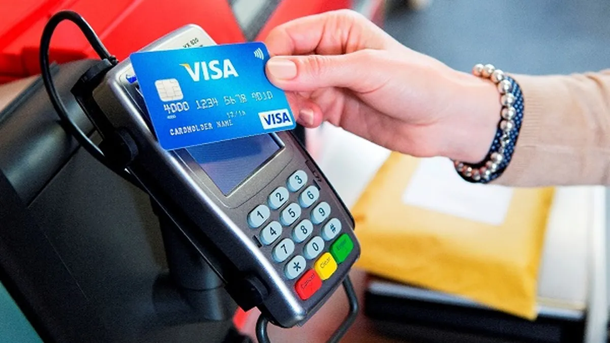 23 decembrie, cea mai aglomerată zi în privința sumelor plătite cu cardul în ultimii trei ani