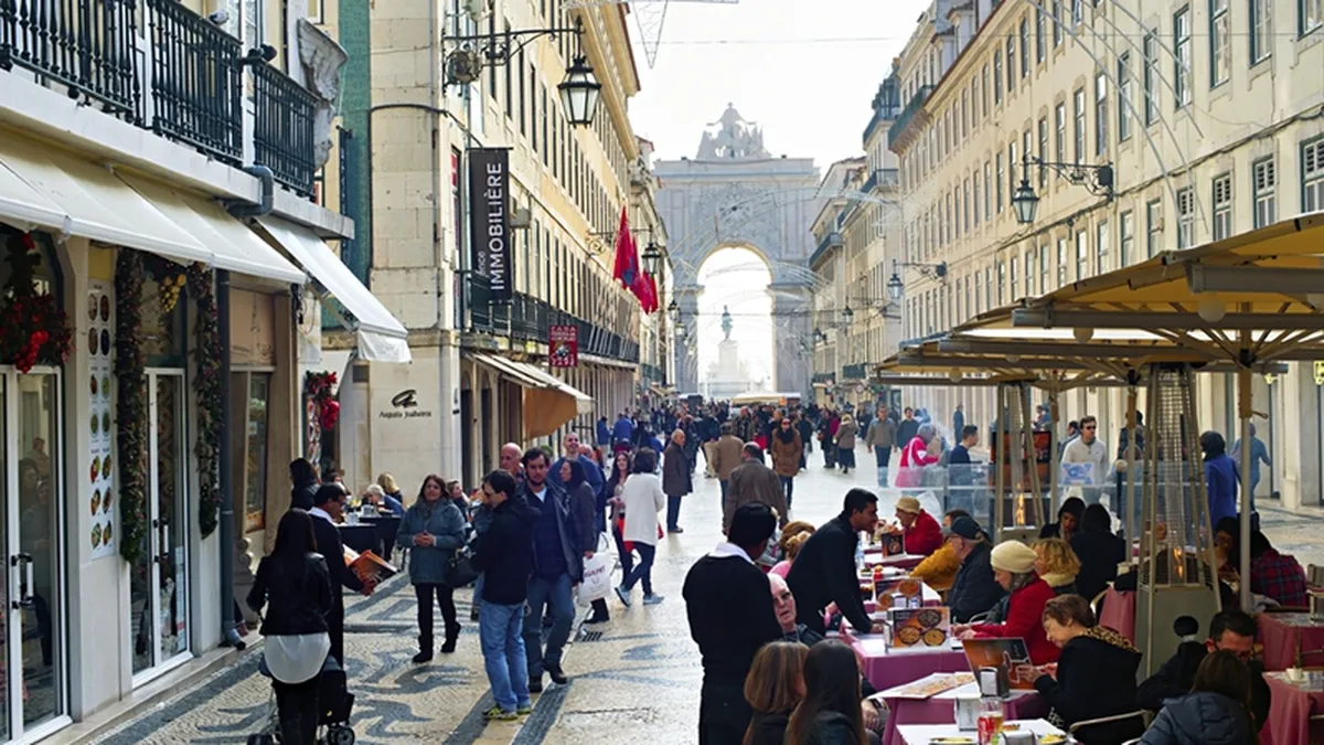 Cum transformi cinci zile de concediu în 29 de zile de vacanță în 2017