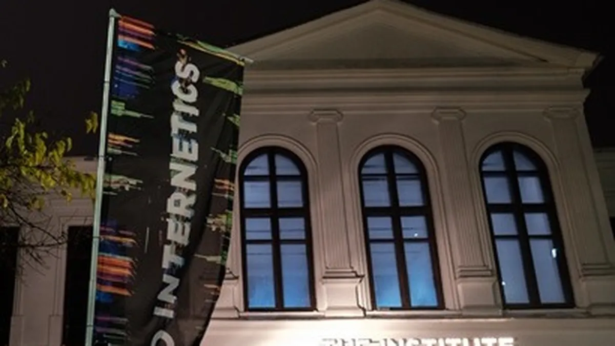 A inceput Internetics Interactive Expo