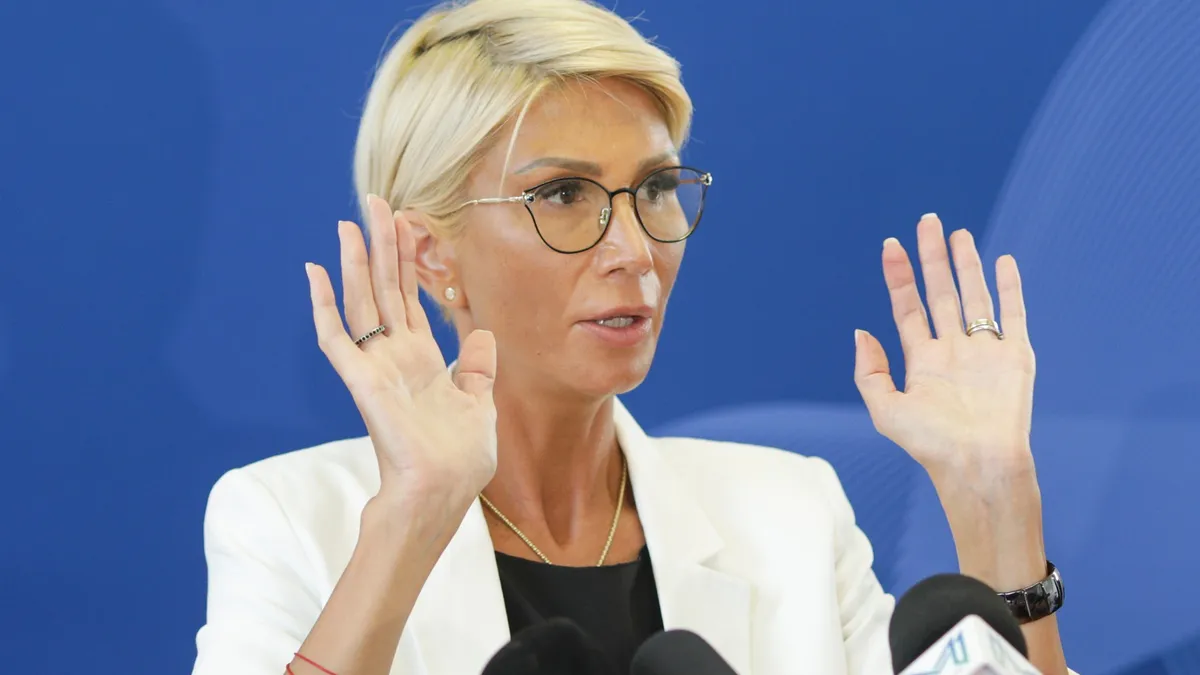 Raluca Turcan dă vina pe supraimpozitarea muncii part-time pentru scăderea locurilor de muncă. Eu o consider o măsură greșită”