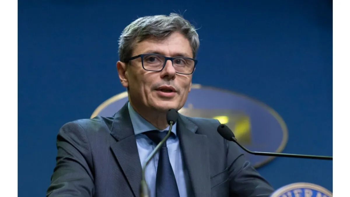 Virgil Popescu: ”La sfârşitul acestui an lansăm un program special pentru montarea de panouri fotovoltaice”