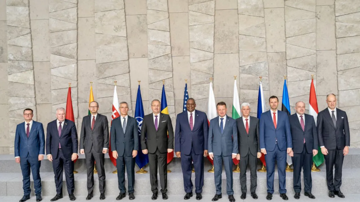 Miniștrii Apărării au transmis o declarație comună la întrunirea în formatul B9. „Operaționalizarea noilor Grupuri de luptă, o prioritate”