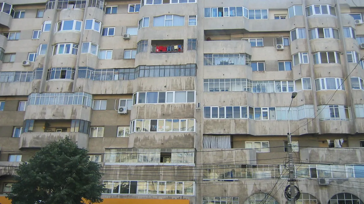 Săptămâna continuă cu vești nu foarte bune în privința ratelor. Ce preferă românii, chirie sau apartament propriu