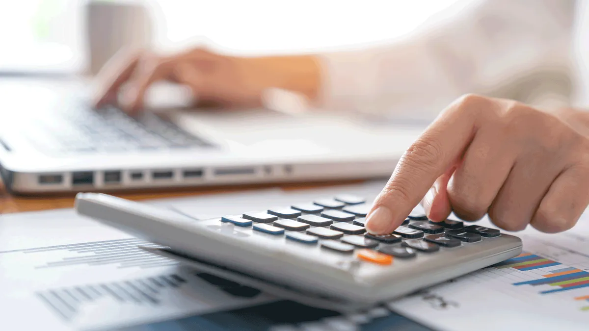 Directiva europeană privind impozitul minim pe profit - o schimbare majoră în fiscalitatea internațională și impactul său în România