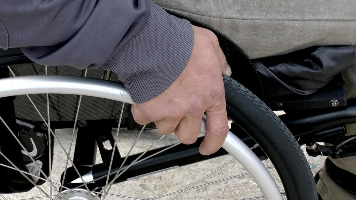 Lider al partidului lui Cioloş, dezgustat de tratamentul la care sunt supuse persoanele cu dizabilităţi: Cum arată cinismul în România