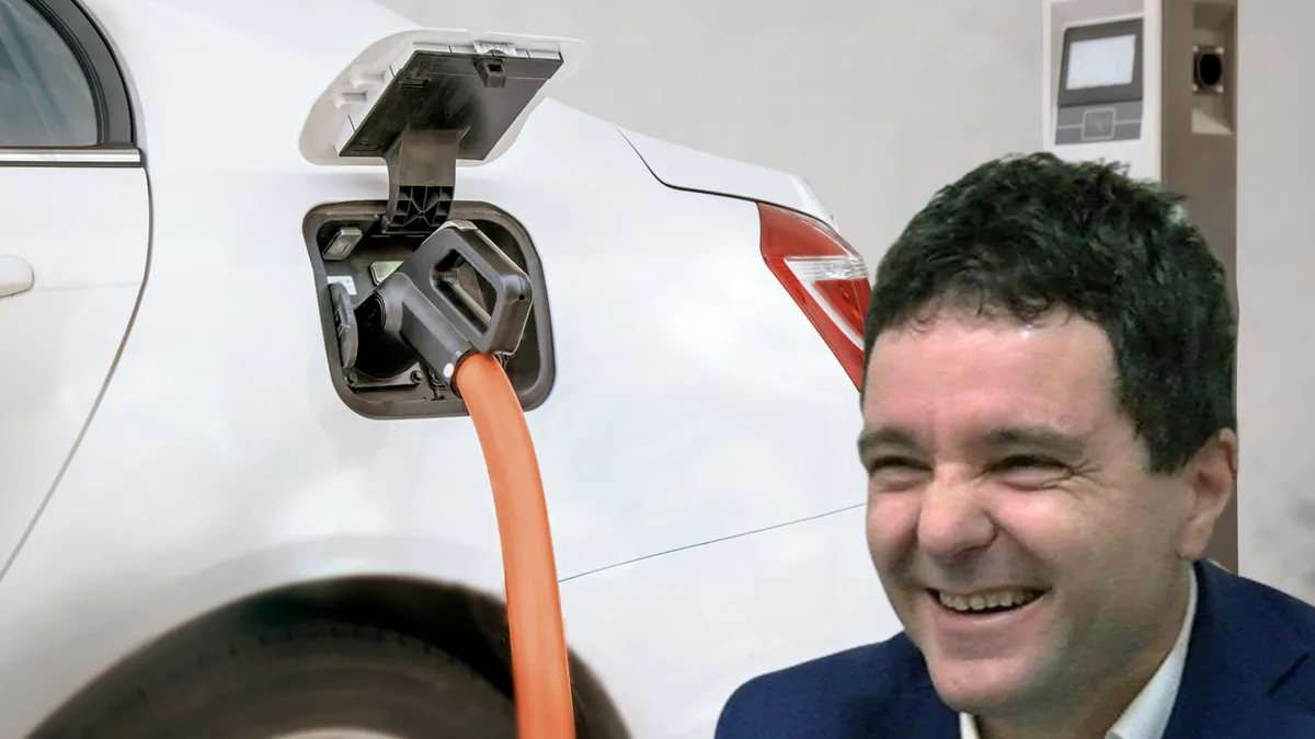 Nicușor Dan vrea să blindeze Capitala cu stații de reîncărcare pentru mașini electrice. PMB a depus la AFM o cerere de finanţare de 1,98 milioane de euro, pentru 322 de puncte noi