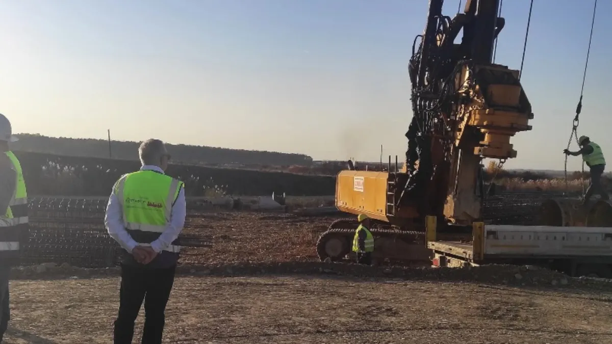 Progres extrem de lent pe Lotul 1 al autostrăzii Ploiești-Buzău! Muncitorii au avansat doar 1,1%!