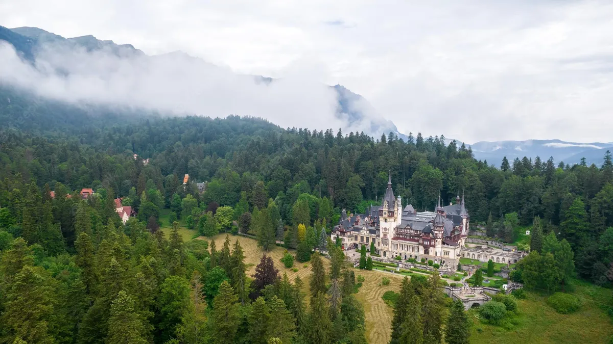 România montană, locul ideal pentru petrecerea minivacanței de 1 decembrie. Top destinații turistice perfecte pentru relaxare