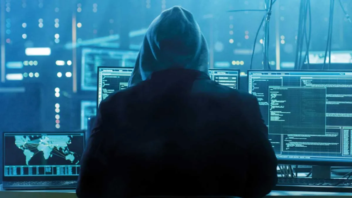 Atenție la aceste mesaje! Hackerii profită de sărbători și lasă oamenii fără bani în cont!