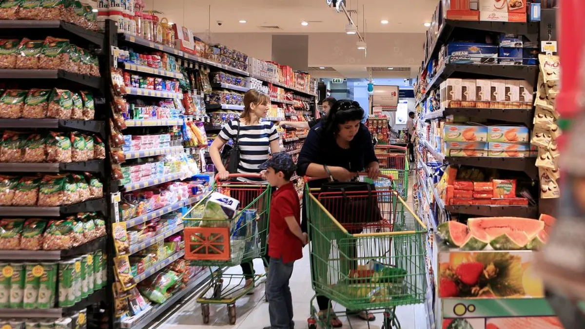 Scumpiri majore în România. Indicele prețurilor de consum este de 100,98%, comparativ cu anul trecut