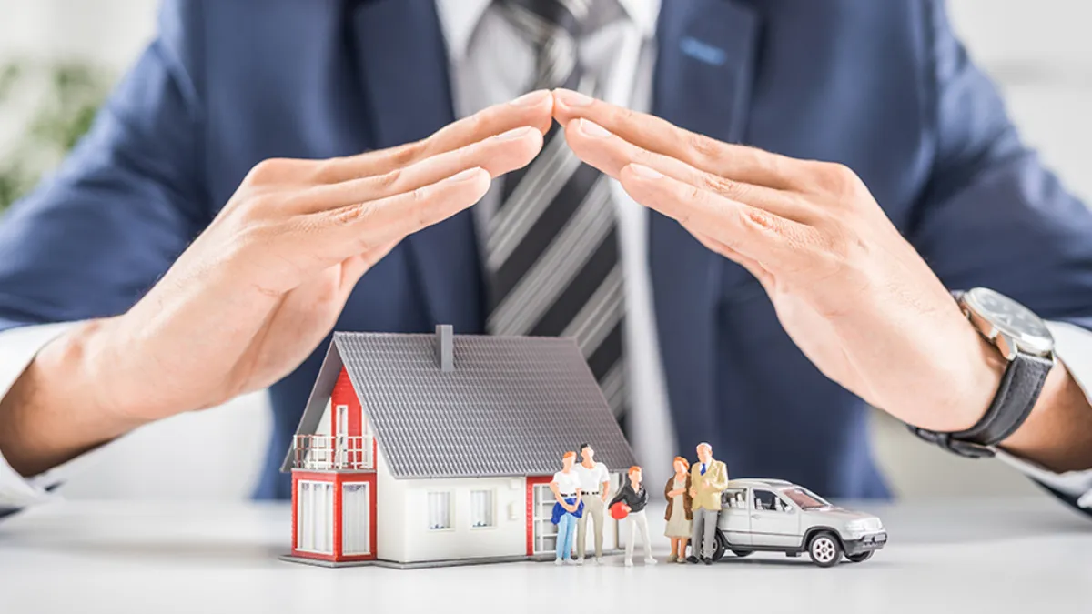 Cât câștigă un broker de asigurări și care sunt  responsabilitățile lui? La finalul lunii se trezește în cont cu sume consistente