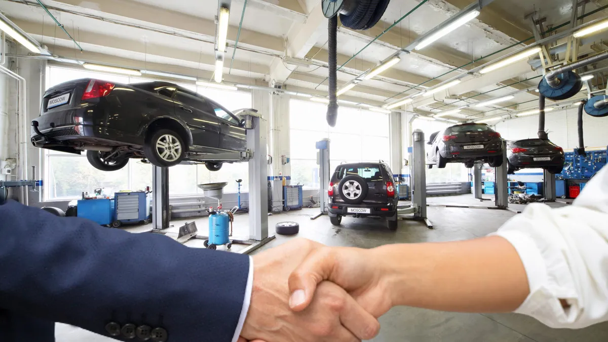 A plouat cu amenzi pe piața service-urilor auto! Consiliul Concurenței le-a sancționat cu aproape 26 milioane de euro pentru înțelegeri asupra prețurilor pieselor de schimb și tarifelor de manoperă