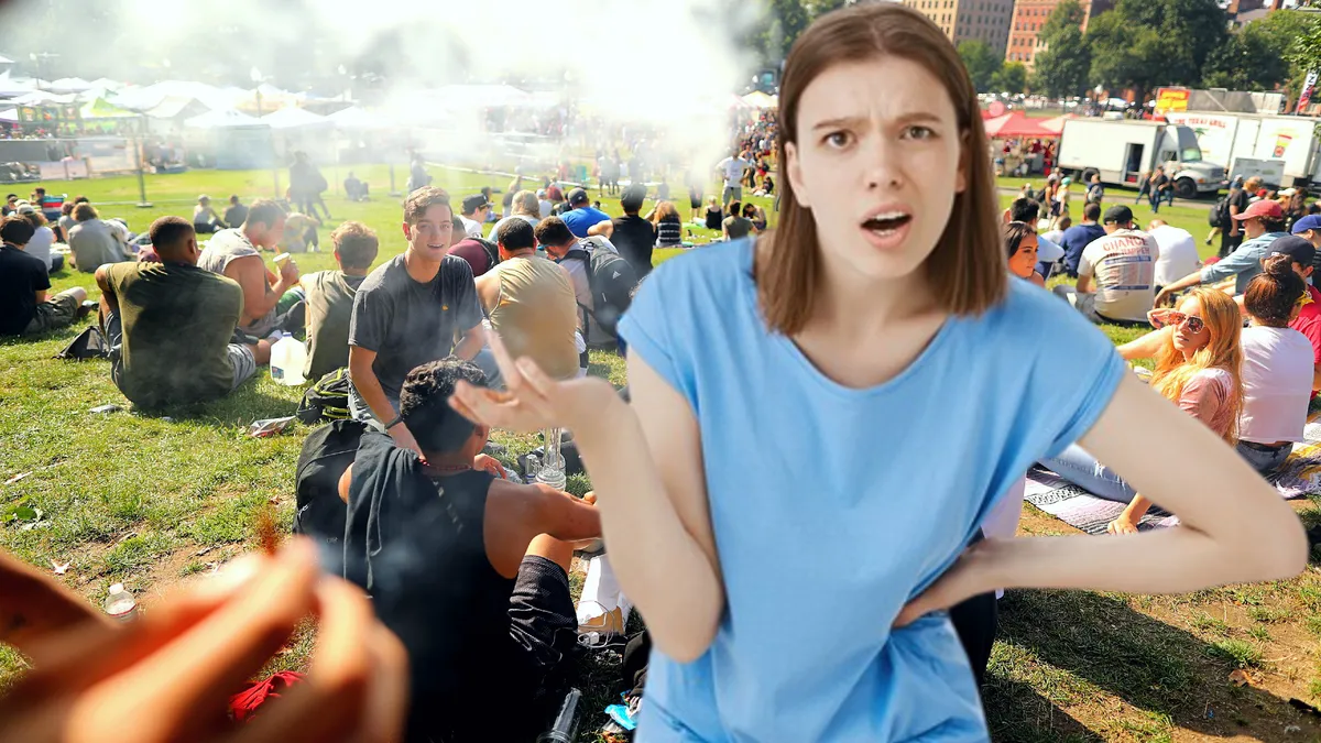 Sătui de turiști care credeau că „totul este permis, olandezii vor să interzică fumatul de marijuana în centrul capitalei Amsterdam