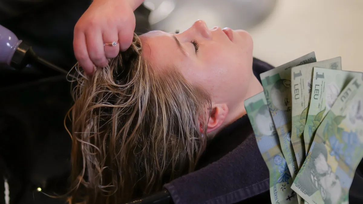 Ce dileme au românii despre Legea bacșișului. Cum procedez la coafor?