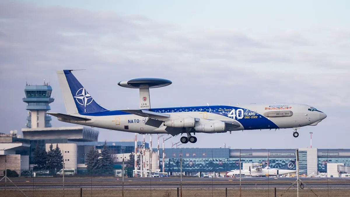 Avioanele spion ale NATO au aterizat la București! Ministrul Apărării, Angel Tîlvăr: România și Aliații sunt în siguranță!