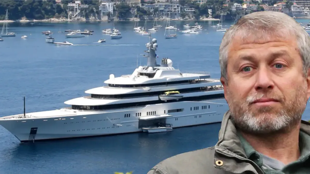 Abramovici a transferat bunuri pe numele copiilor săi pentru a evita sancţiunile. 10 trusturi secrete offshore au fost reorganizate imediat după ce Occidentul a amenințat cu sancțiuni în cazul unei invazii