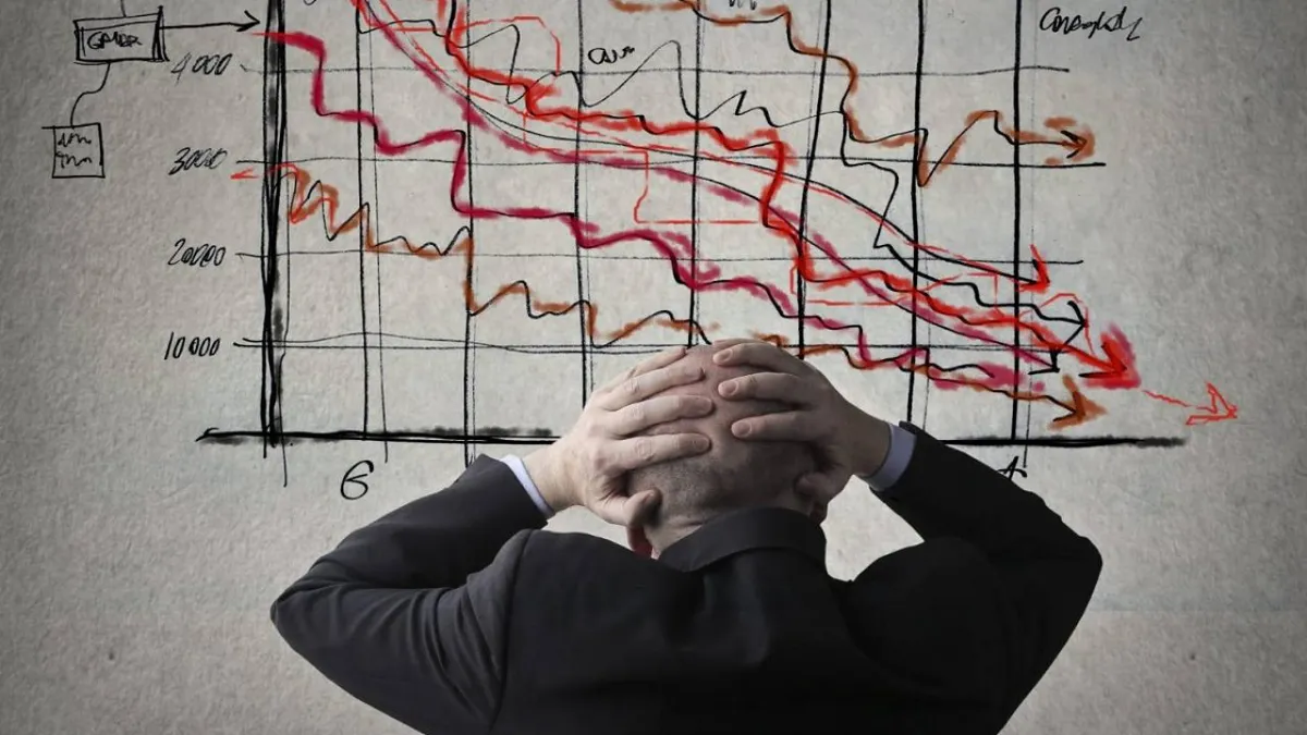 Alertă în Marea Britanie! Recesiunea ar putea fi de două ori mai mare față de cât se anticipa. Cum vor fi afectați românii din UK