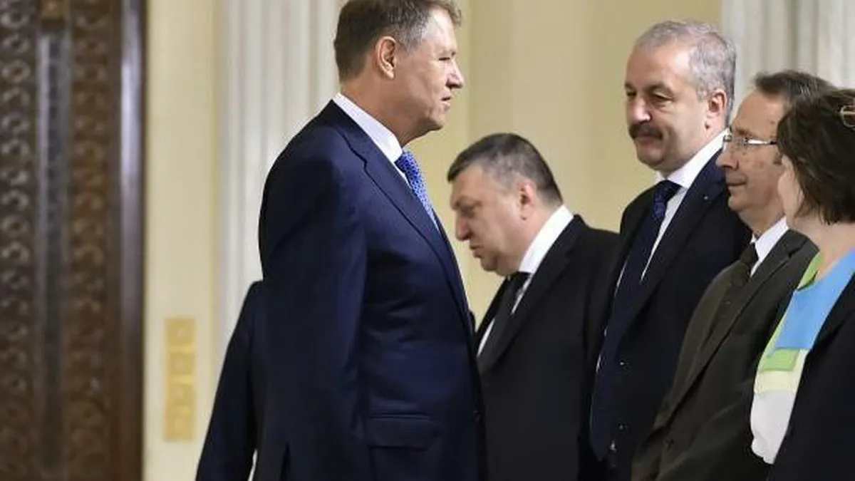 Circ politic din cauza legilor educației! Dîncu, fostul ministrul Apărării dă de pământ cu deciziile luate de președintele Klaus Iohannis
