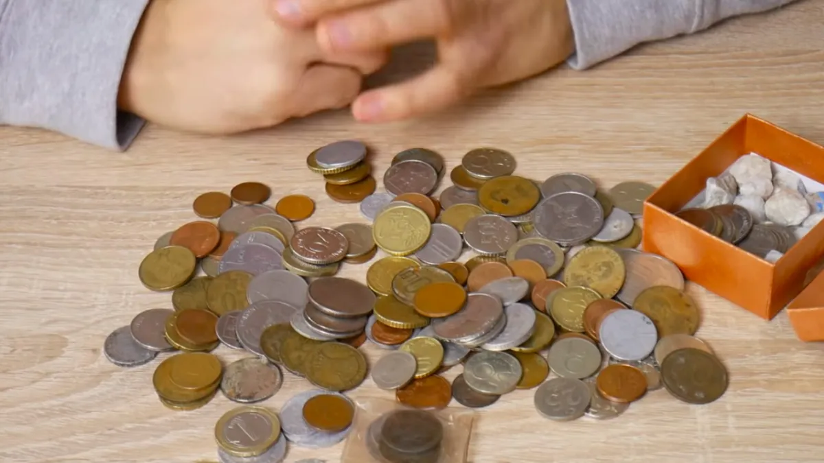 Colecționarii stau la pândă! O monedă românească cu totul specială se vinde cu 16.000 de lei pe internet