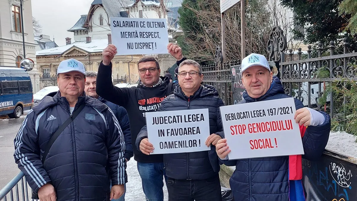 Minerii şi angajaţii din termocentrale vor să iasă la pensie după 20 de ani de muncă. Stop genocidului social!