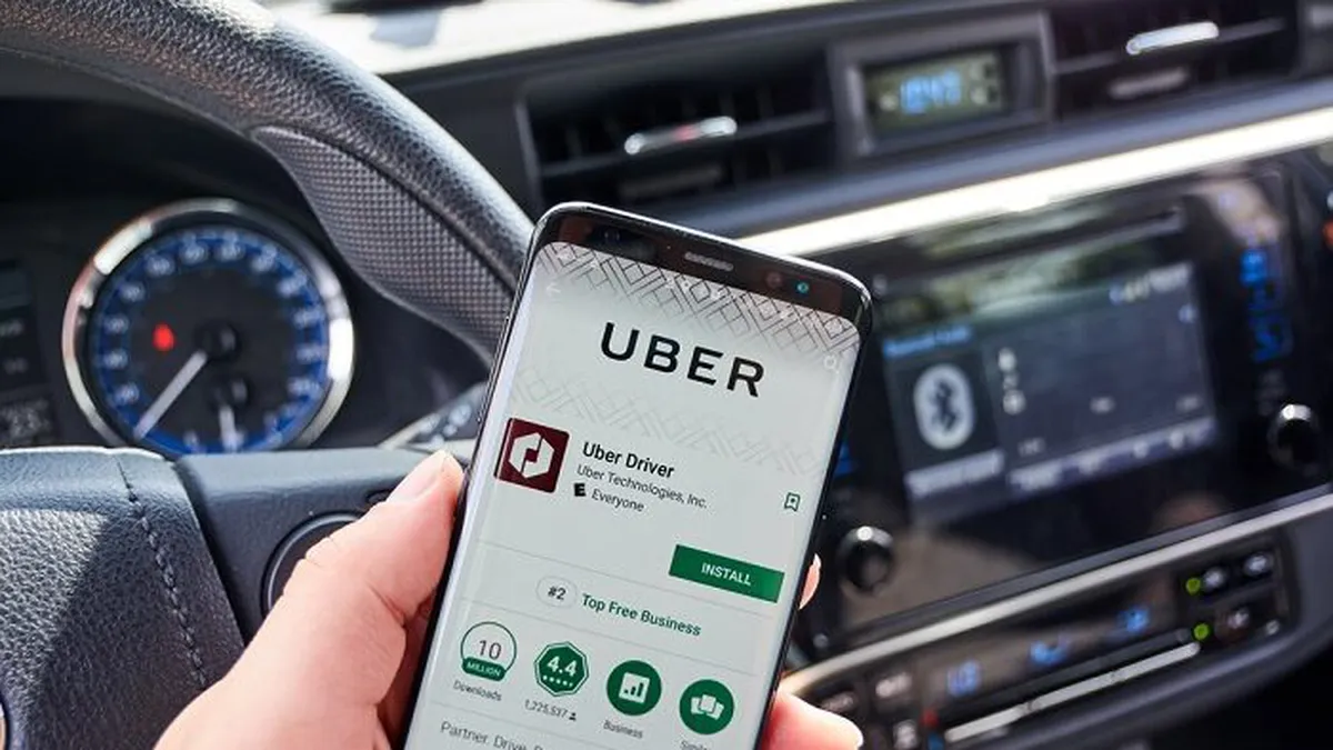 Câţi bani câştigă pe lună un şofer de Uber în Bucureşti. Puţini români au salariul atât de mare!