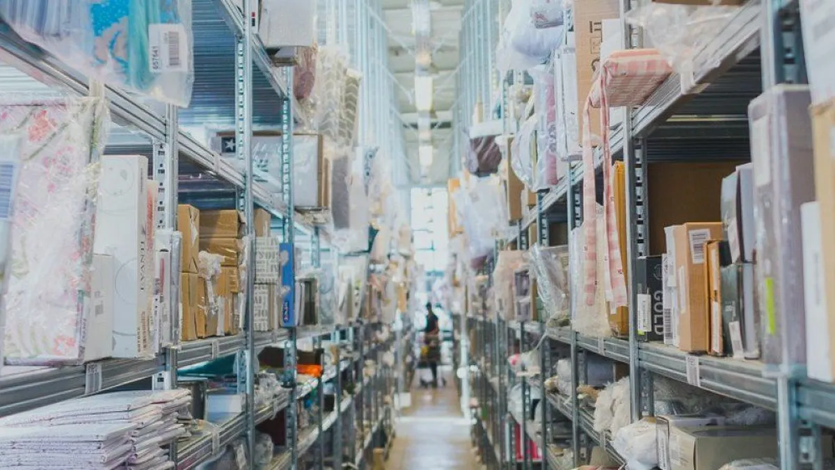 Firma românească de mobilă care a cerut intrarea în insolvență. Care este motivul pentru care nu și-a plătit datoriile