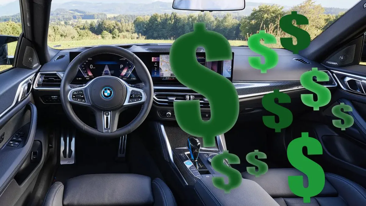 Abonament pentru scaune la BMW. 16 euro pe lună pentru accelerație. Dacia: oferim un recipient cu apă caldă!