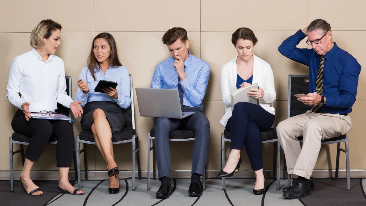 Studiu BestJobs: 63% dintre şomerii înregistraţi în România în decembrie 2022 aveau peste 40 de ani