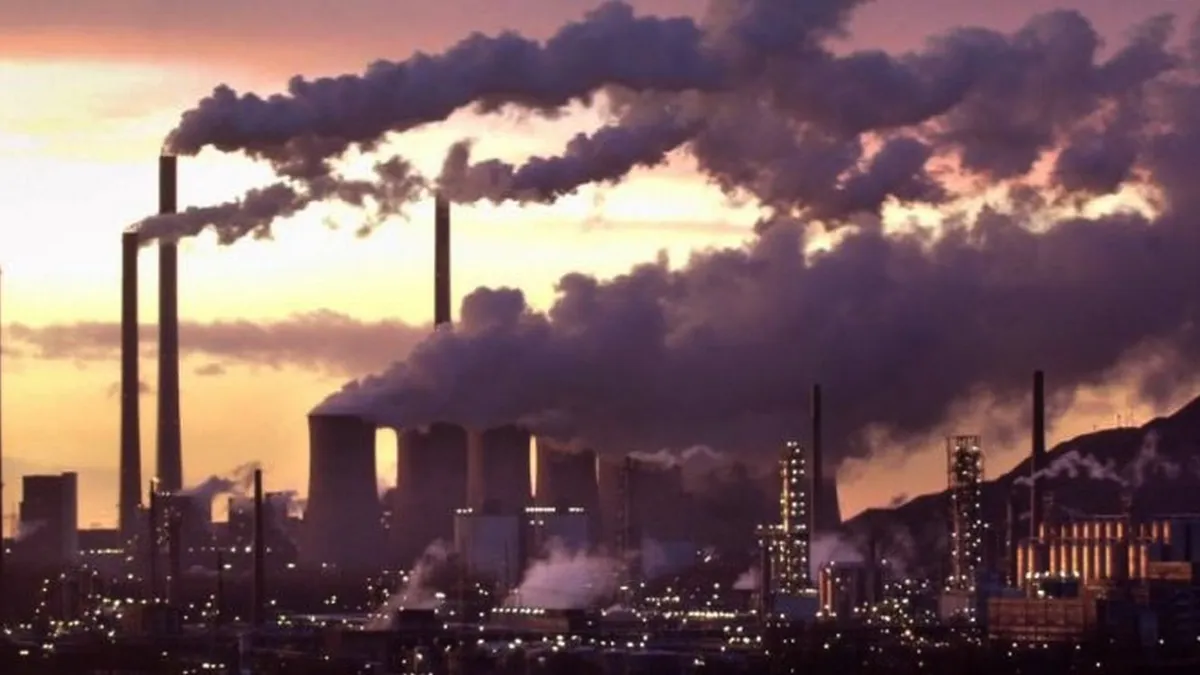 Consilierul de stat László Borbély: „Doar un tricou ne costă peste 2000 de litri de apă. Avem oportunitatea să creștem industria textilă, dar trebuie să o reașezăm pe baze sustenabile”